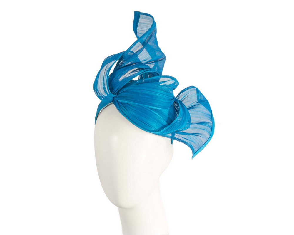 Bespoke blue racing fascinator by Fillies Collection