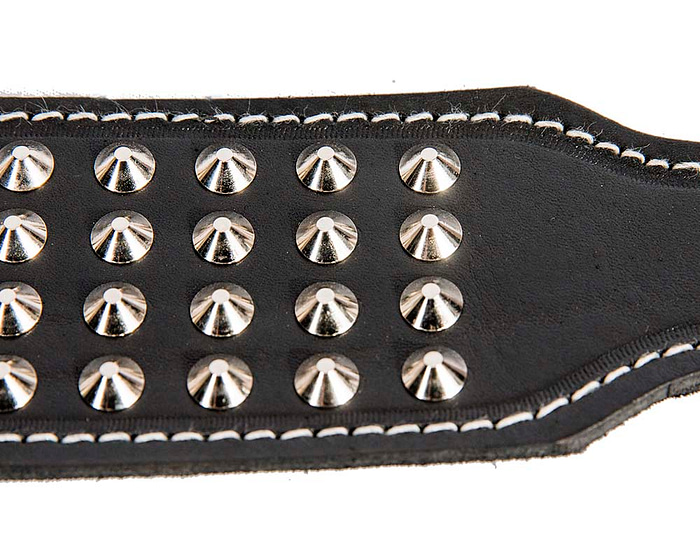 Genuine leather dog collar with 4 rows of studs - Image 3