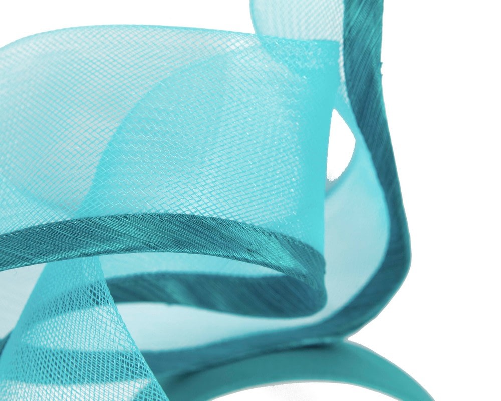 Twisted turquoise racing fascinator by Fillies Collection - Image 3