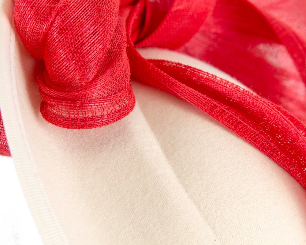 Bespoke cream winter plate fascinator with red bow by Fillies Collection - Image 6