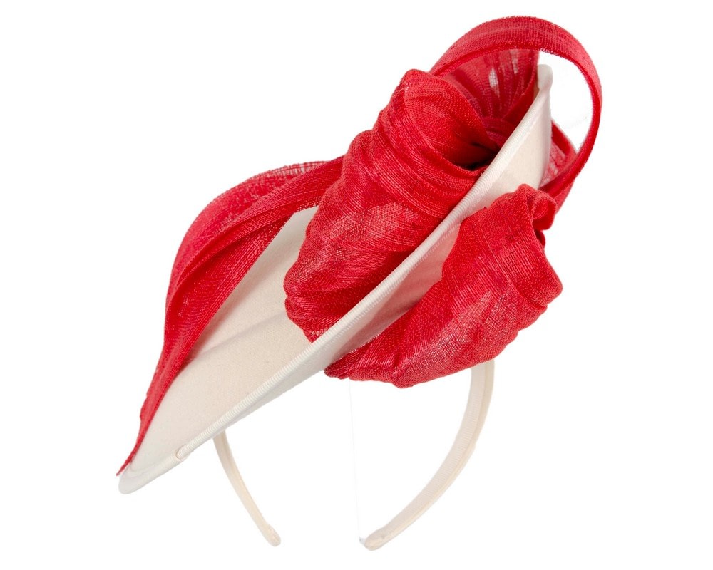 Bespoke cream winter plate fascinator with red bow by Fillies Collection - Image 4
