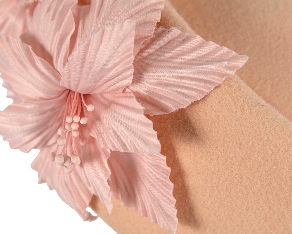 Beige felt winter fashion beret by Fillies Collection - Image 5