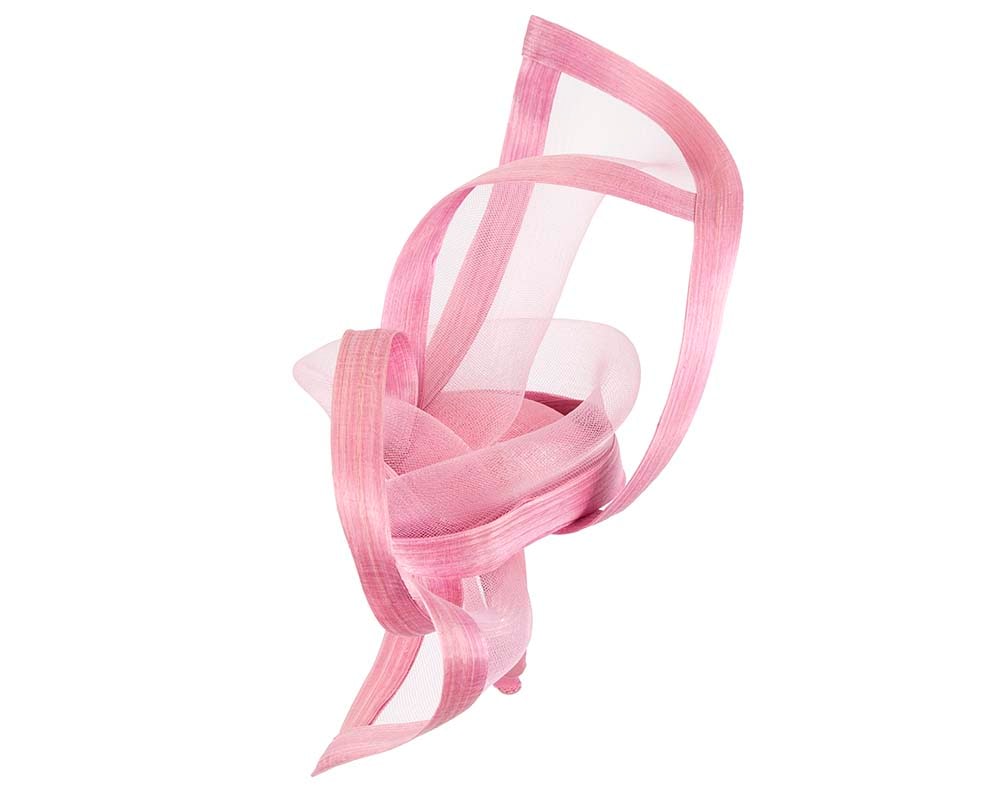 Edgy dusty pink fascinator by Fillies Collection - Image 4