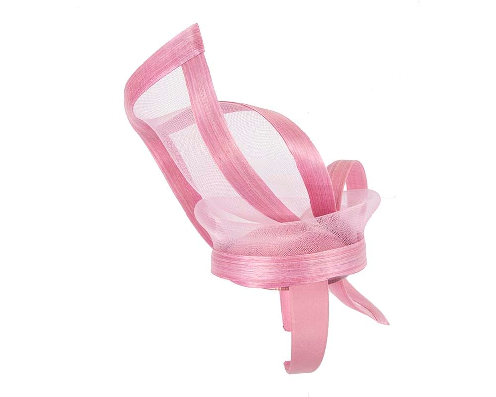 Edgy dusty pink fascinator by Fillies Collection - Image 3