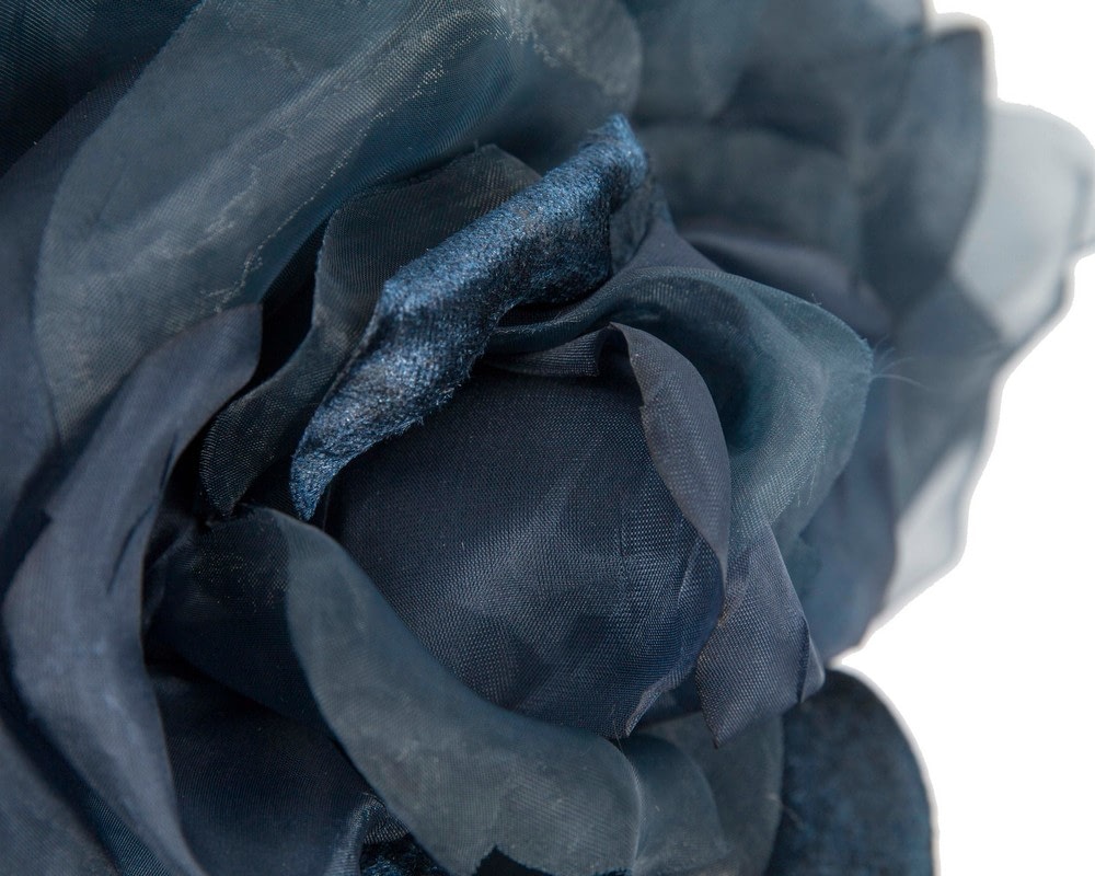 Large navy silk flower headband by Fillies Collection - Image 3