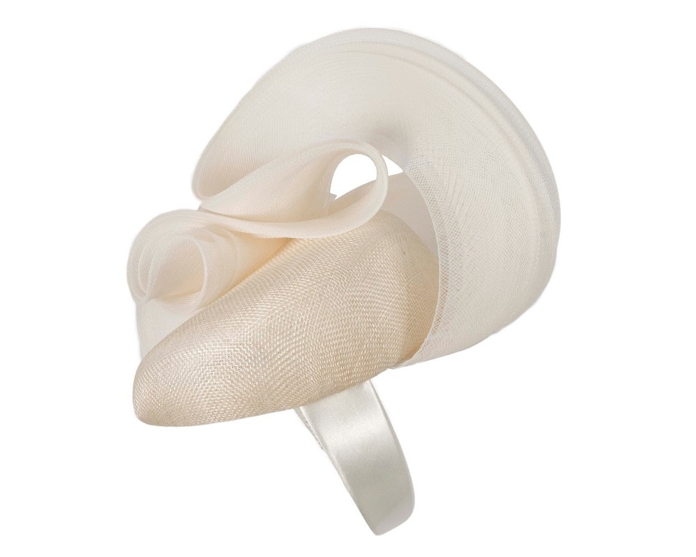 Large cream fascinator by Fillies Collection - Fascinators Online Large cream fascinator by Fillies Collection - Image 3