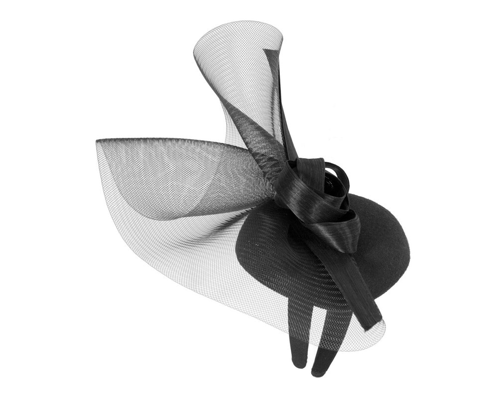 Bespoke black winter racing fascinator by Fillies Collection - Image 4