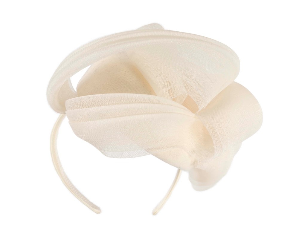 Large cream winter racing fascinator by Fillies Collection - Image 6