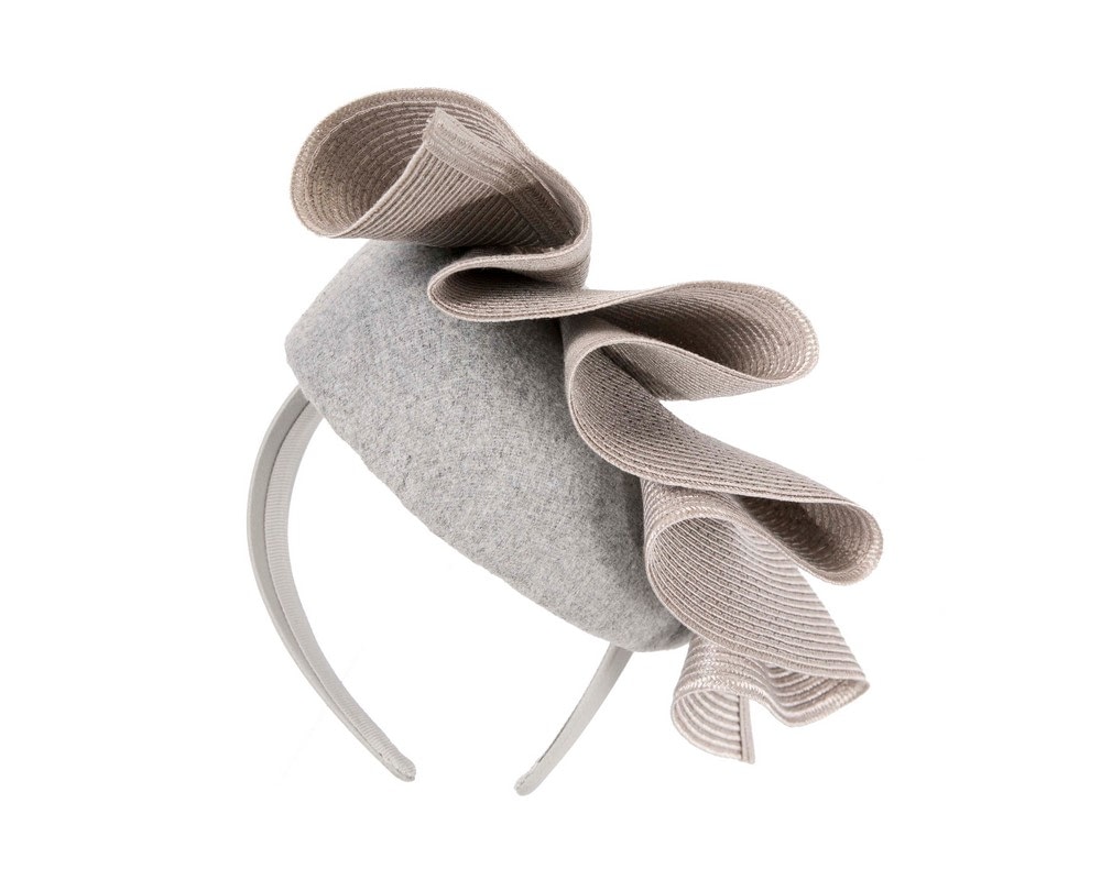 Silver winter racing pillbox fascinator by Fillies Collection - Image 6