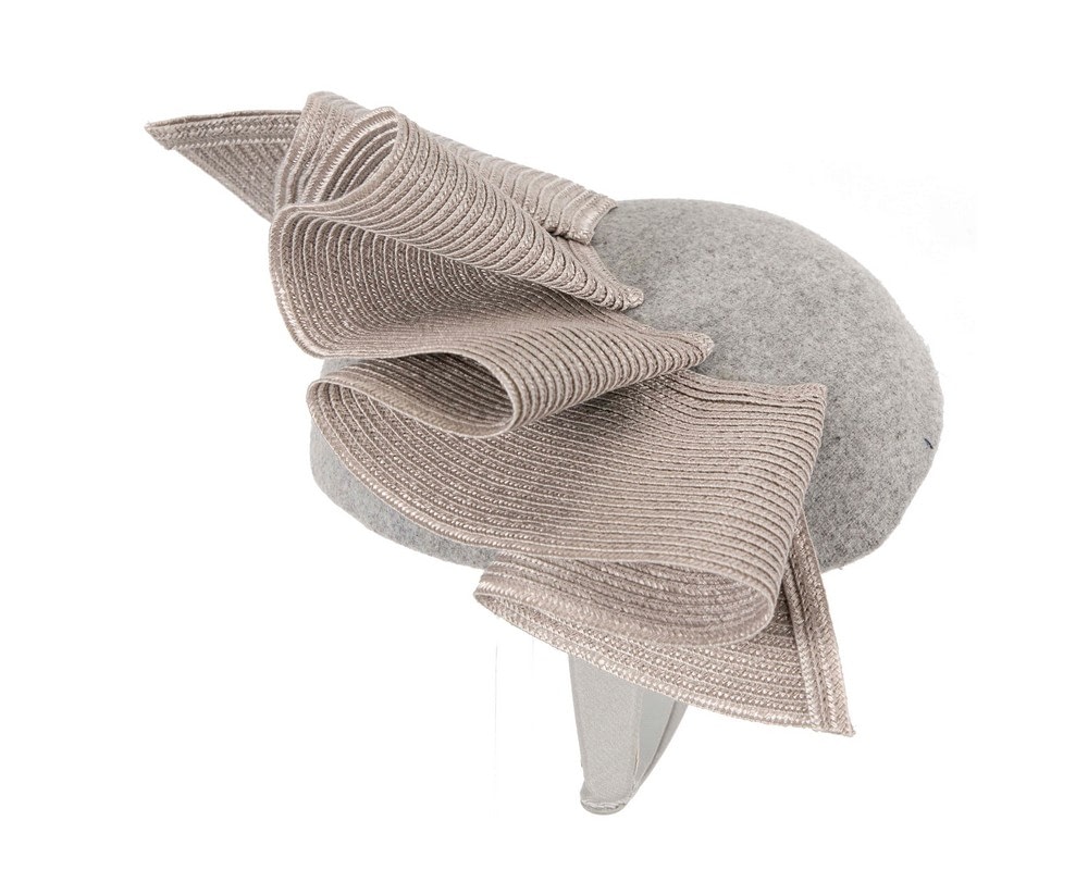 Silver winter racing pillbox fascinator by Fillies Collection - Image 4