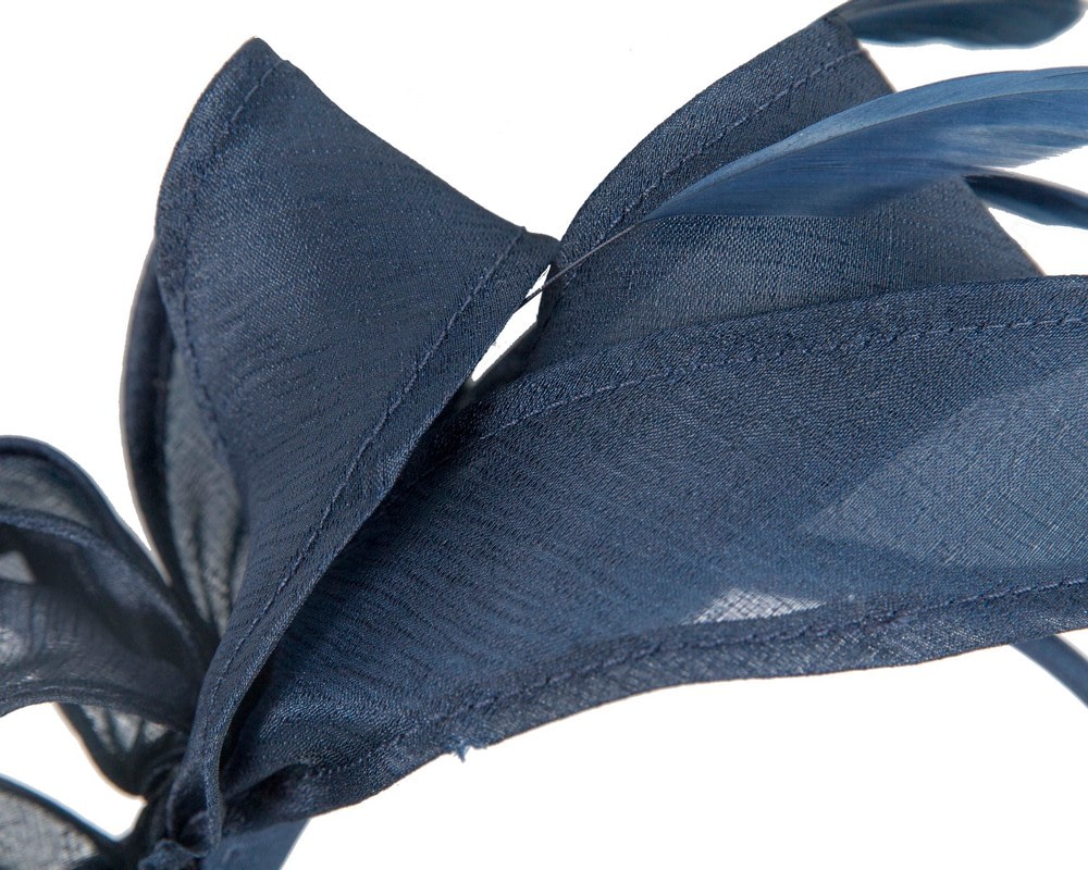 Small navy racing fascinator by Max Alexander - Image 3