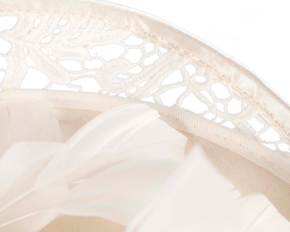 Bespoke cream winter fascinator by Fillies Collection - Image 5