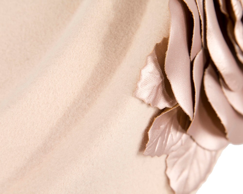 Nude winter fashion beret by Fillies Collection - Image 5