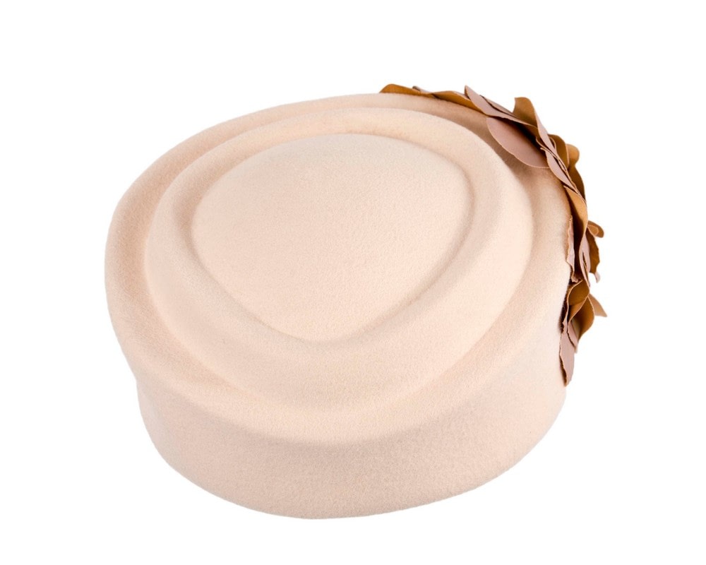 Nude winter fashion beret by Fillies Collection - Image 4