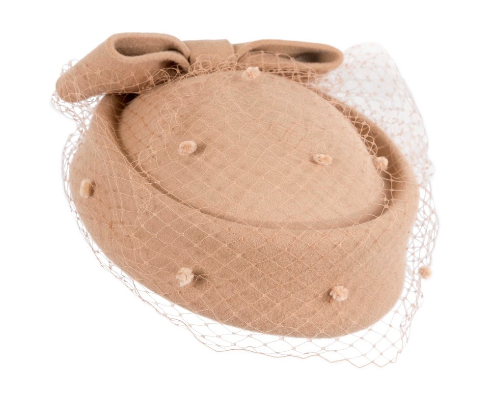 Fascinators Online - Large beige felt beret hat with veil