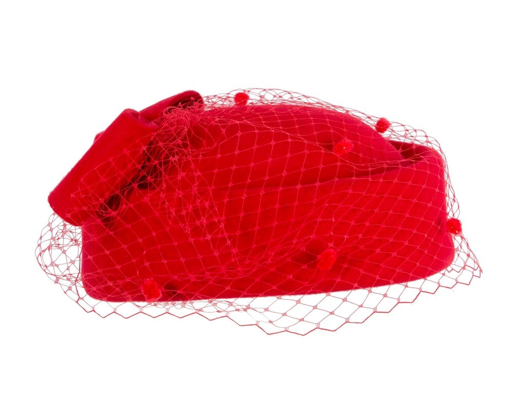Large red felt beret hat with veil - Image 4