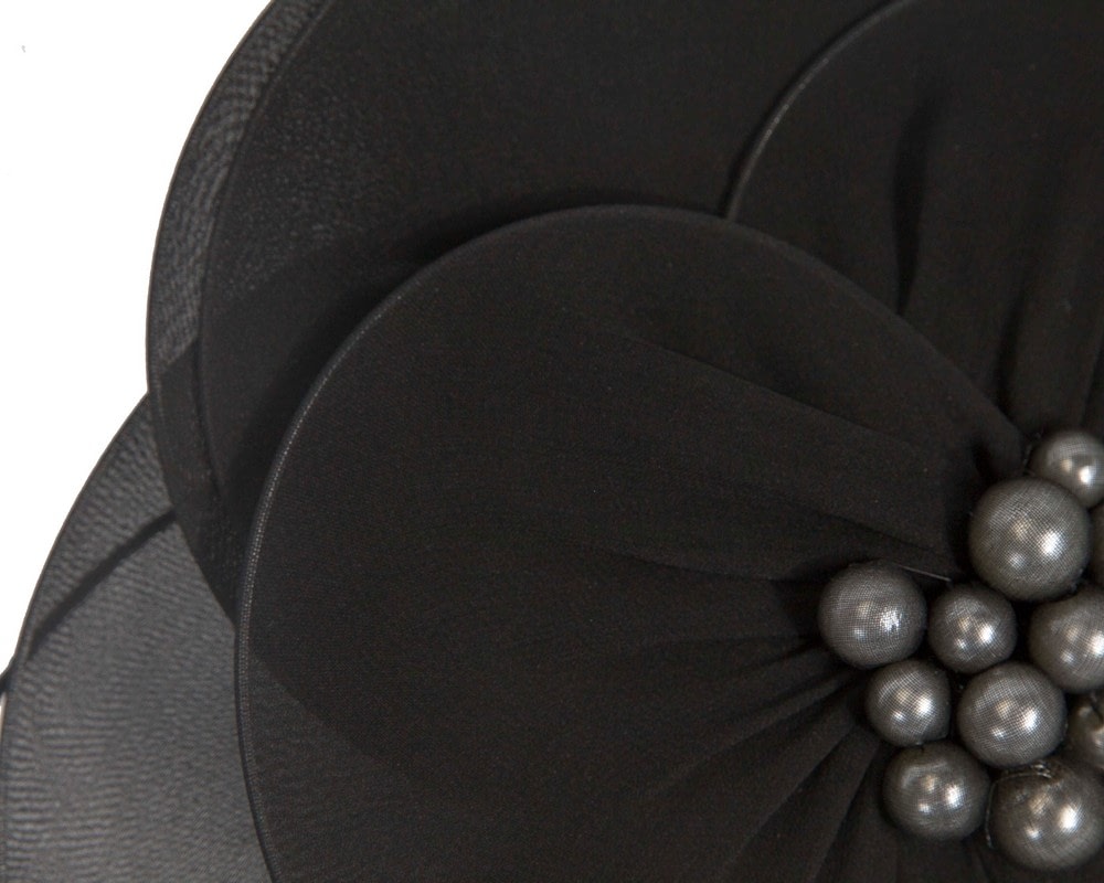Black flower fascinator - Image 3