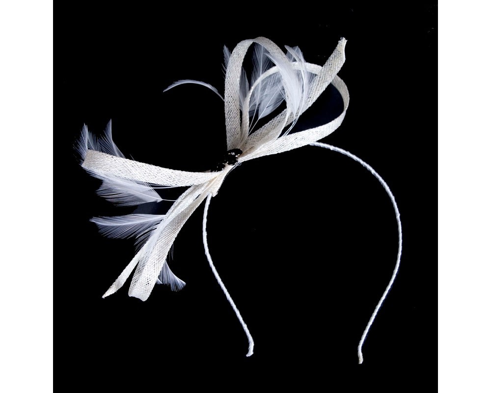 Fascinators Online - Cream sinamay fascinator