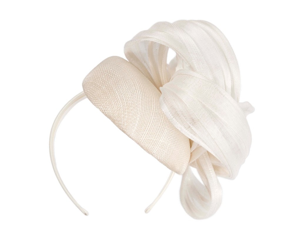 Cream pillbox fascinator with large flower by Fillies Collection - Fascinators Online Cream pillbox fascinator with large flower by Fillies Collection - Image 6