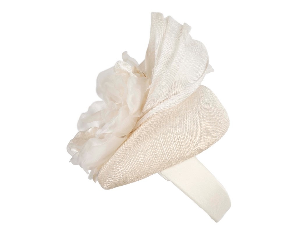 Cream pillbox fascinator with large flower by Fillies Collection - Fascinators Online Cream pillbox fascinator with large flower by Fillies Collection - Image 4