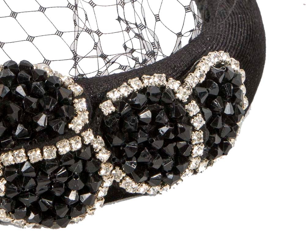 Black headband fascinator with face veil - Image 3