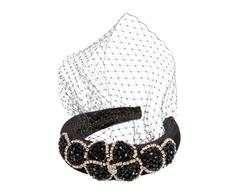 Black headband fascinator with face veil - Image 4
