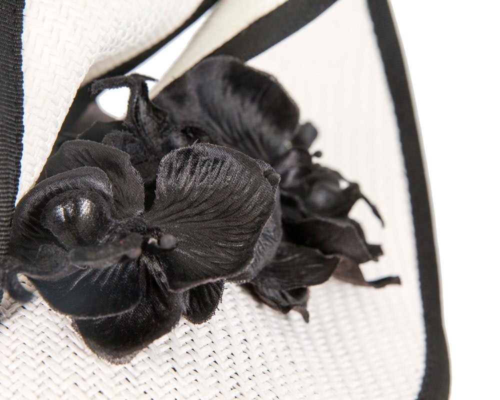 White & black fascinator with orchid by Fillies Collection - Image 5