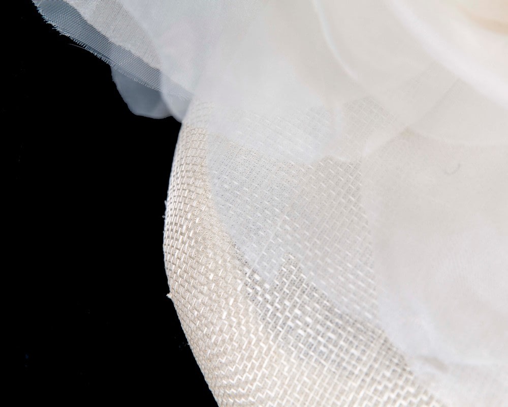 Stunning Cream Flower Fascinator by Fillies Collection - Image 5