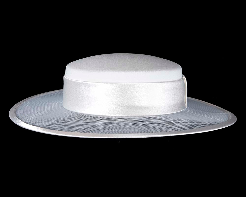 White boater hat by Cupids Millinery Melbourne - Fascinators Online White boater hat by Cupids Millinery Melbourne - Image 3