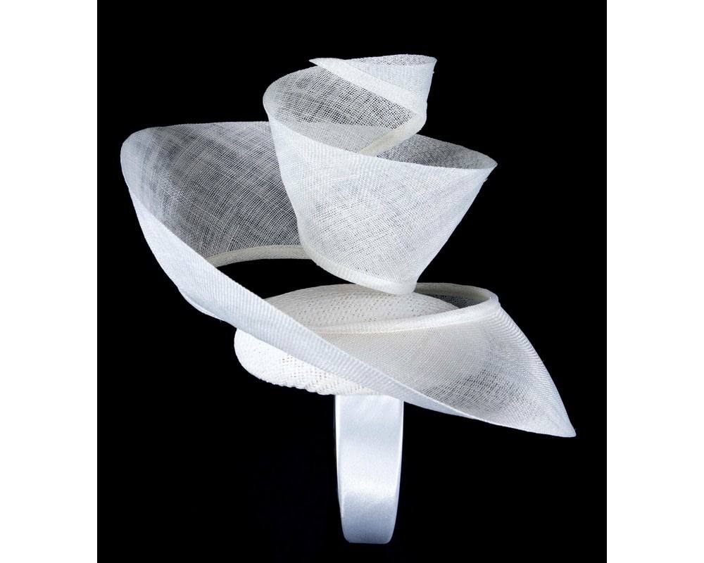 Bespoke white sinamay racing fascinator by Fillies Collection - Image 4