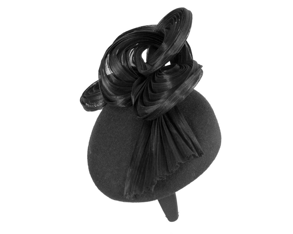 Exquisite black winter racing fascinator by Fillies Collection - Image 3