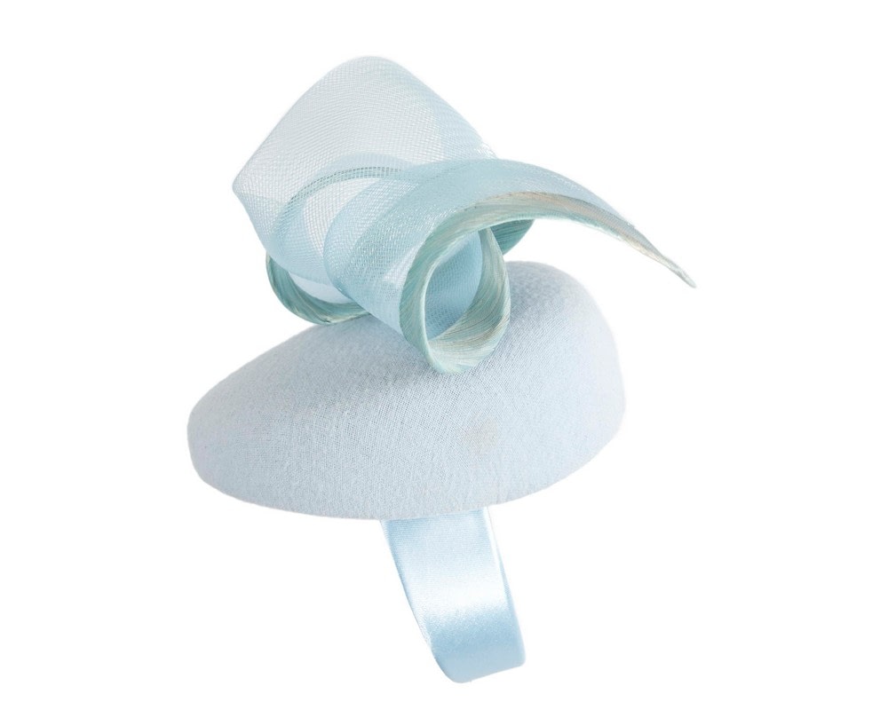 Elegant Light Blue Pillbox Fascinator for Winter Racing - Image 3