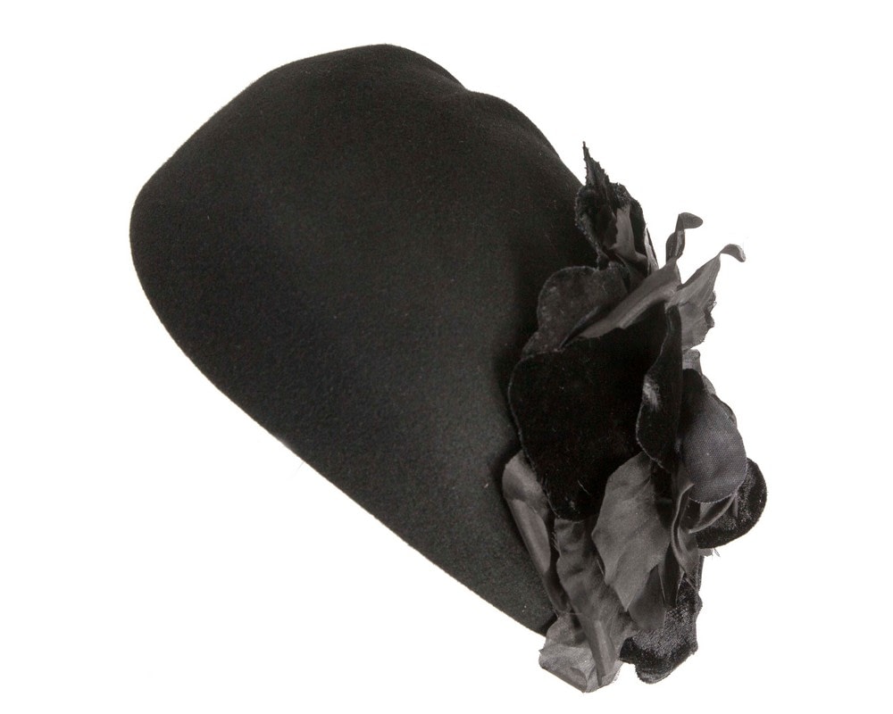 Black Felt Beret Hat with Flower - Image 5