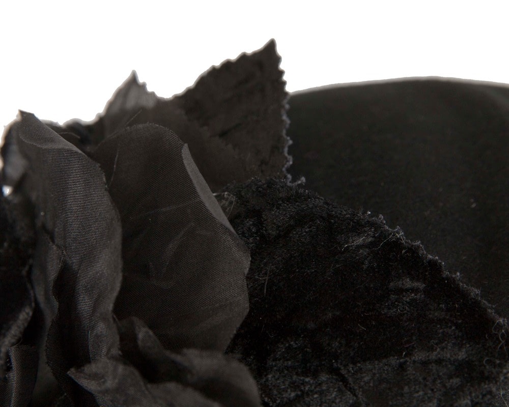 Black Felt Beret Hat with Flower - Image 4