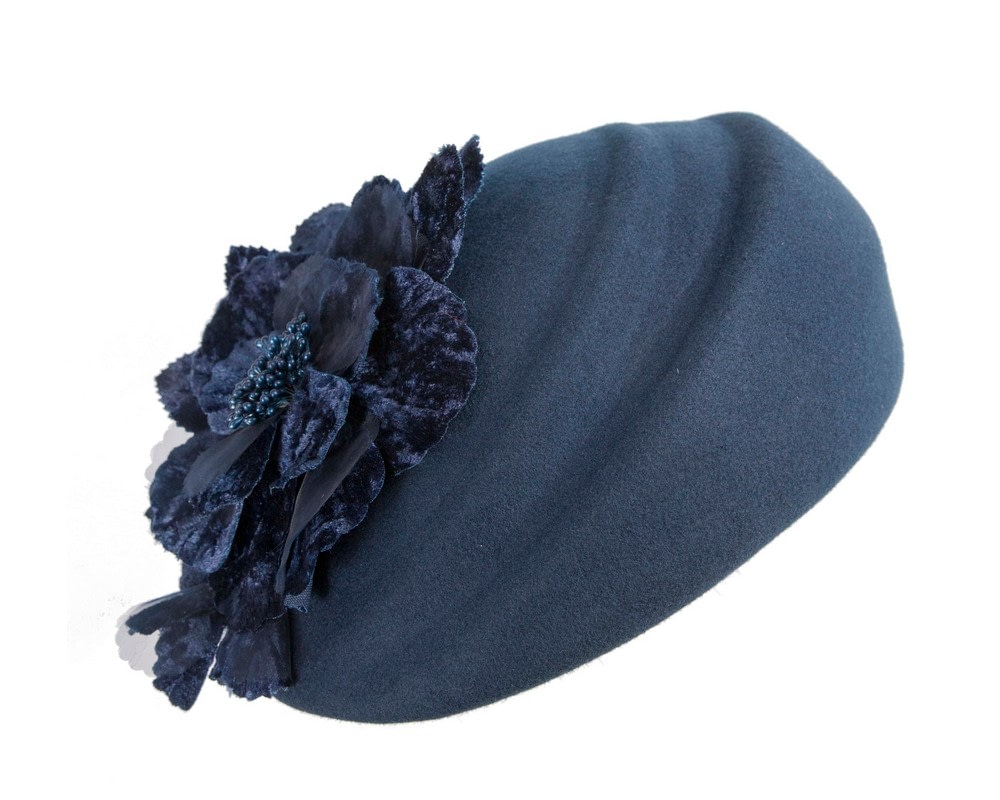 Fascinators Online - Navy Felt Beret Hat with Flower
