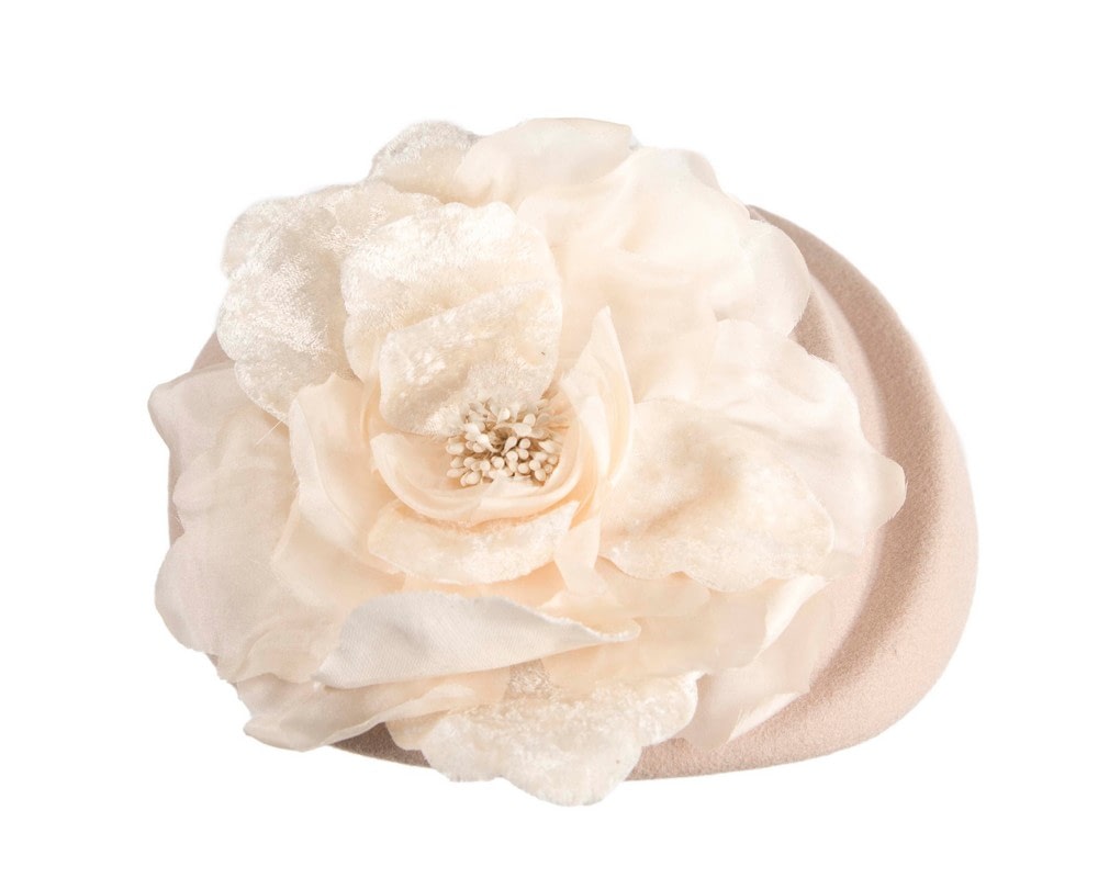 Nude Felt Beret Hat with Flower - Image 4