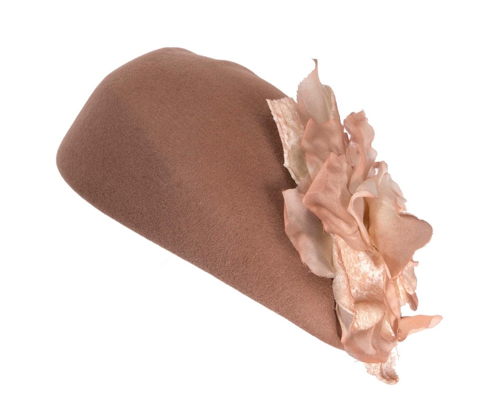 Taupe Felt Beret Hat with Flower - Image 6