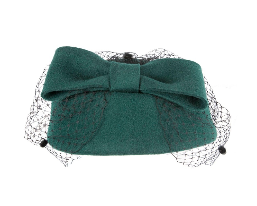 Large green felt beret hat with veil - Image 5