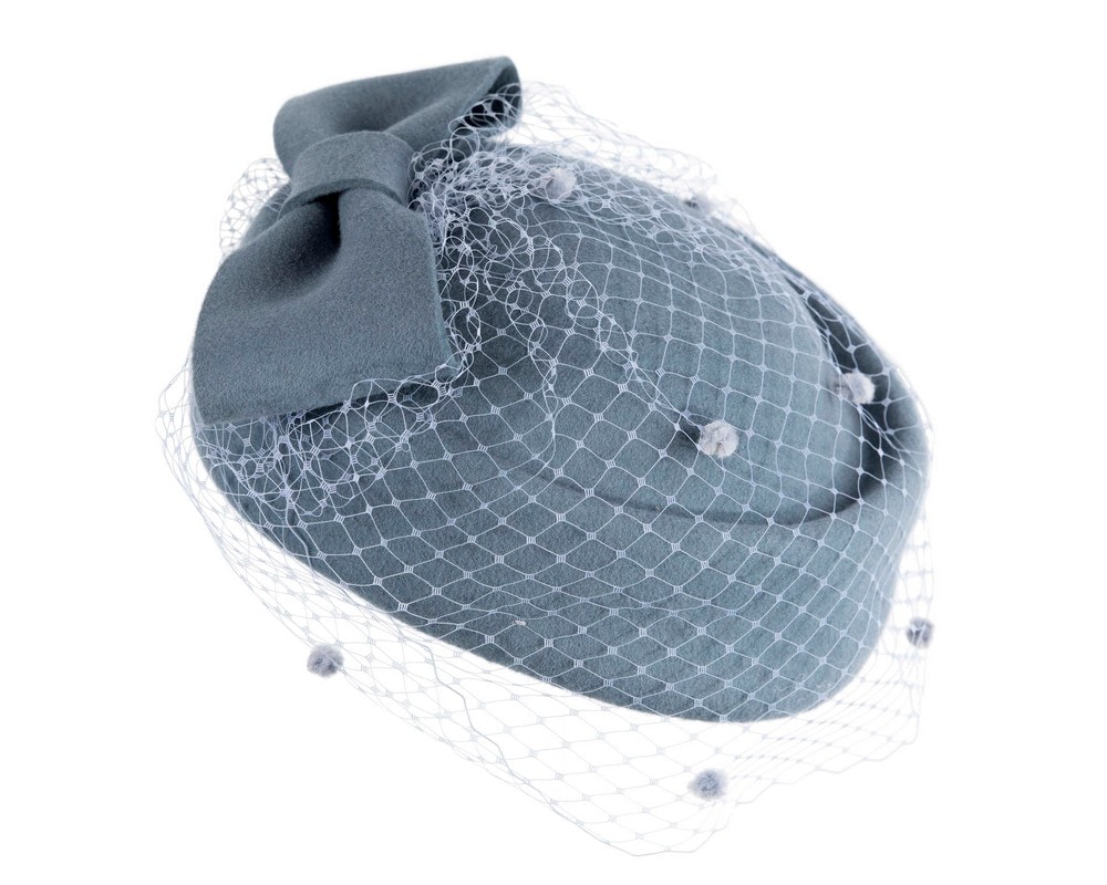 Large light blue felt beret hat with veil - Image 4