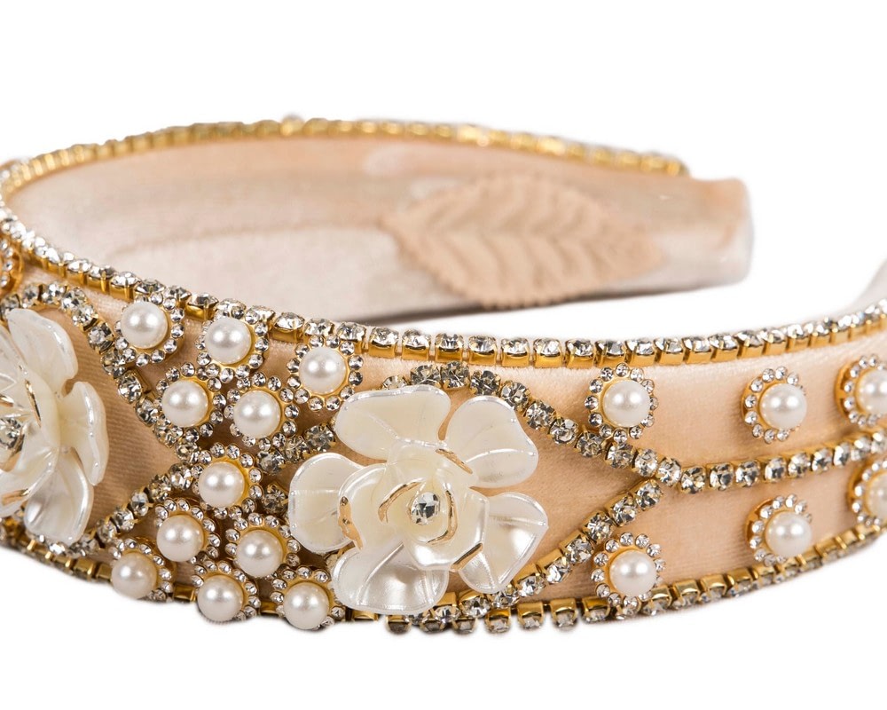 Fascinator headband by Cupids Millinery - Image 3