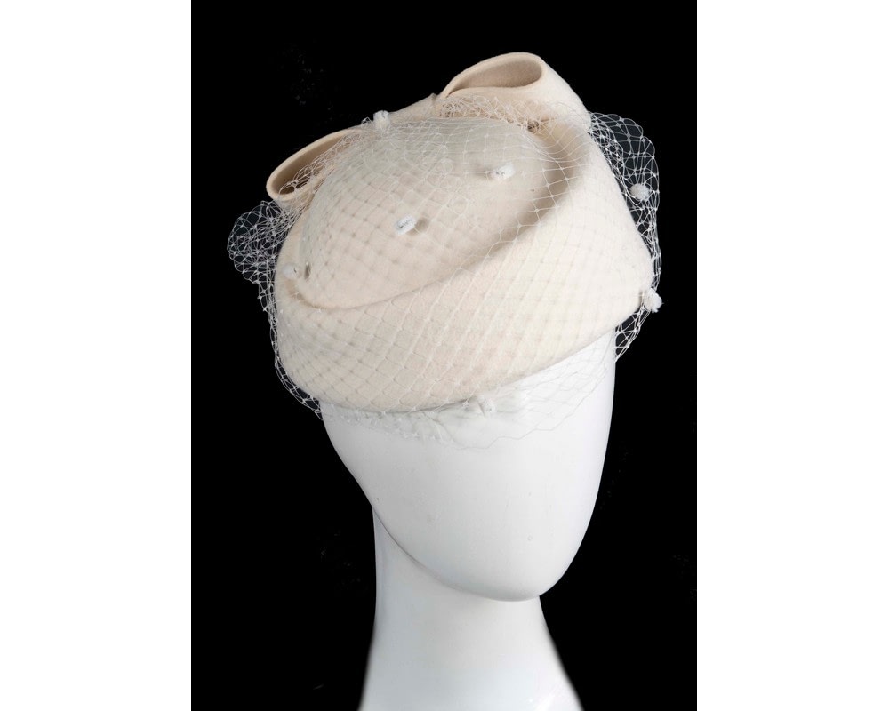 Fascinators Online - Large cream felt beret hat with veil