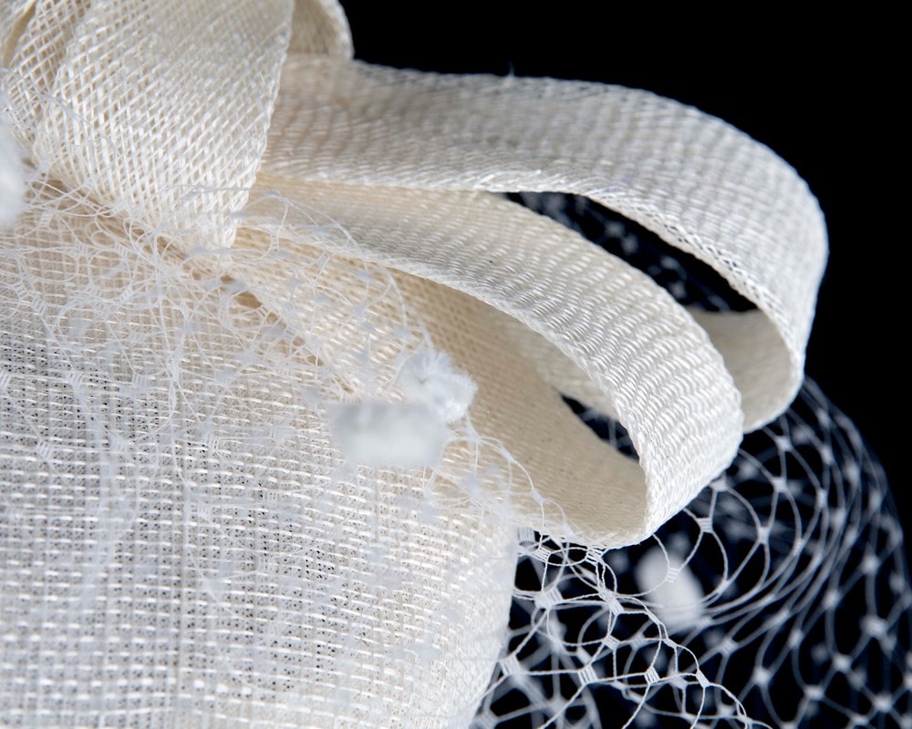 Cream sinamay fascinator with face veil - Image 5