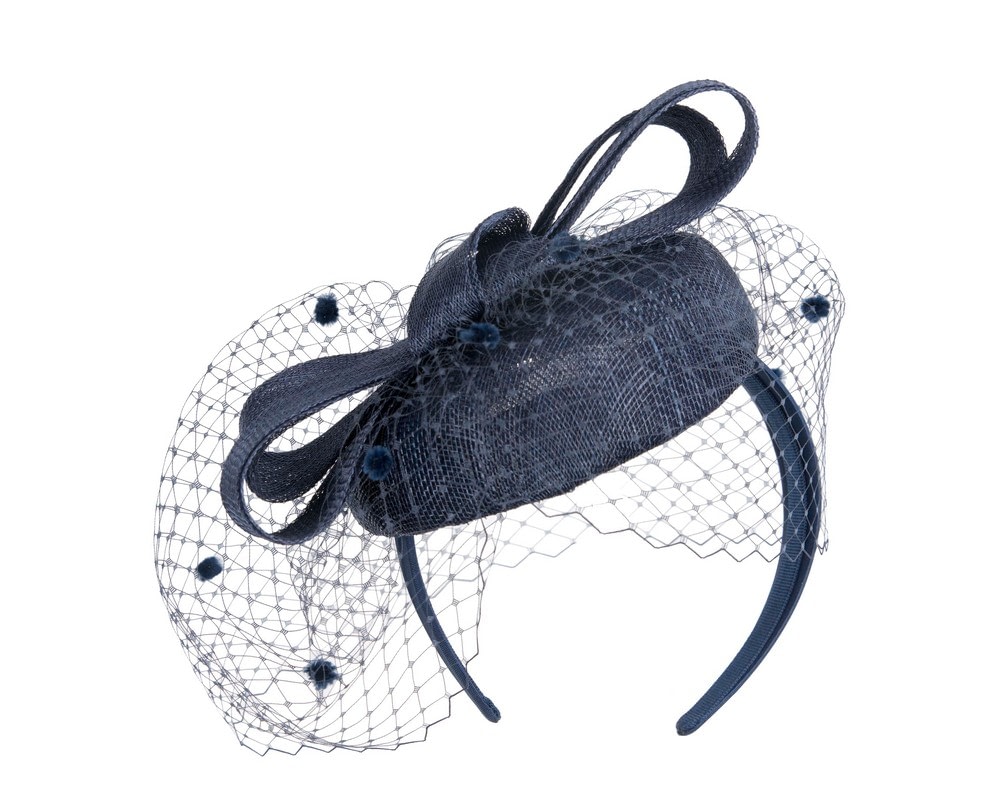 Navy sinamay fascinator with face veil - Image 4