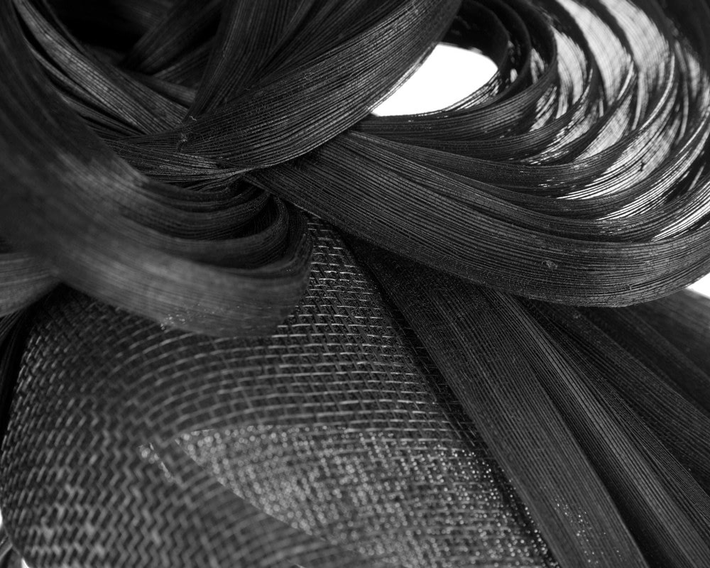 Exquisite black spring racing fascinator by Fillies Collection - Fascinators Online Exquisite black spring racing fascinator by Fillies Collection - Image 5