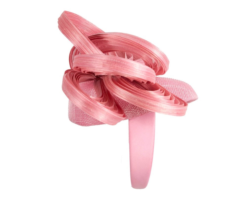 Exquisite dusty pink spring racing fascinator by Fillies Collection - Image 3