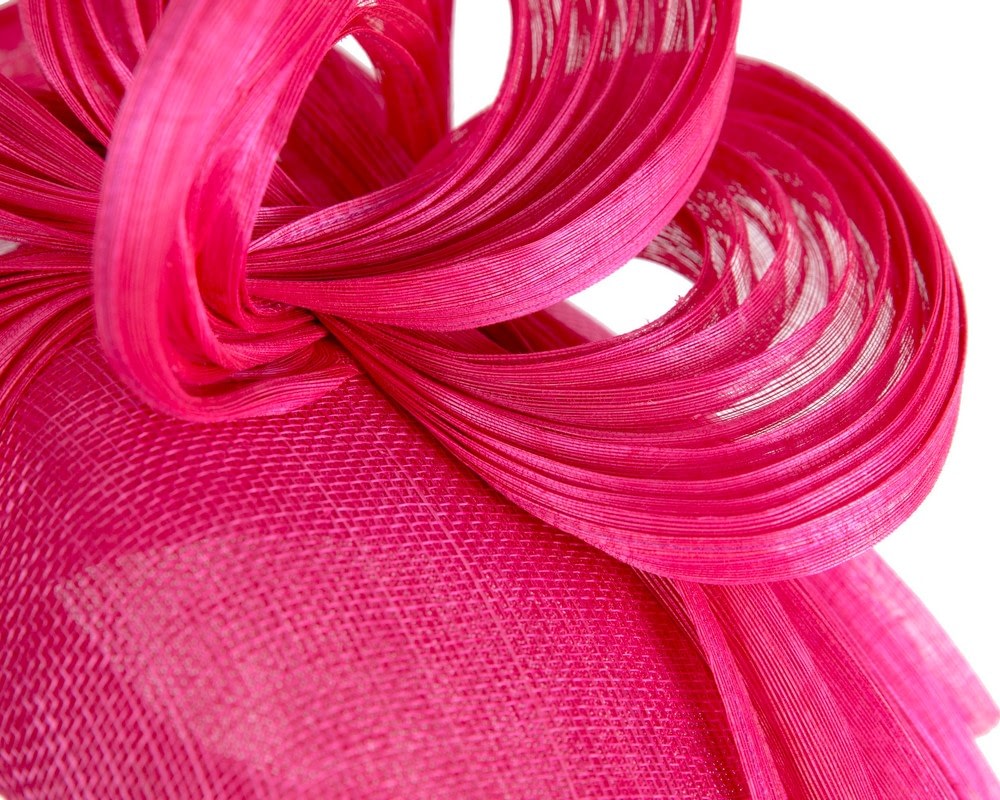 Exquisite fuchsia spring racing fascinator by Fillies Collection - Fascinators Online Exquisite fuchsia spring racing fascinator by Fillies Collection - Image 5