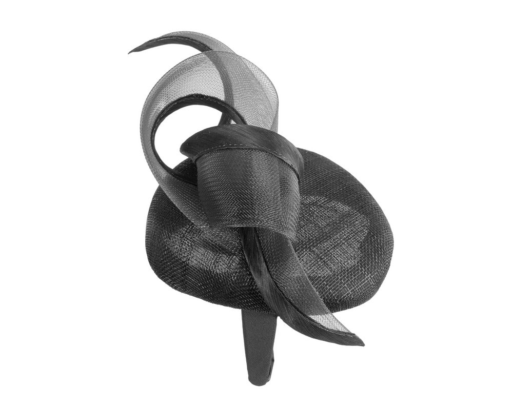 Elegant Black Pillbox Fascinator for Spring Racing - Image 3