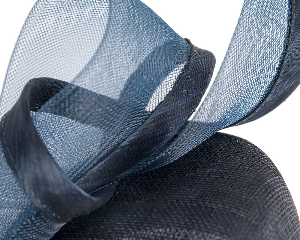 Elegant Navy Pillbox Fascinator for Spring Racing - Image 5