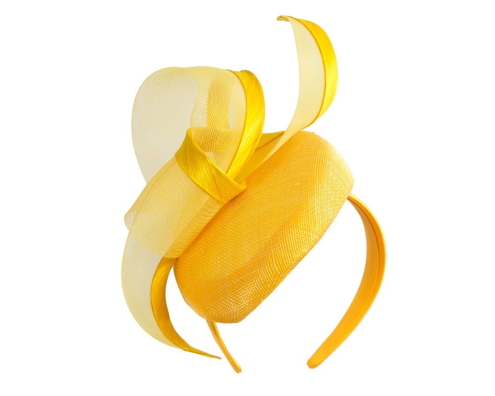 Fascinators Online - Elegant Yellow Pillbox Fascinator for Spring Racing