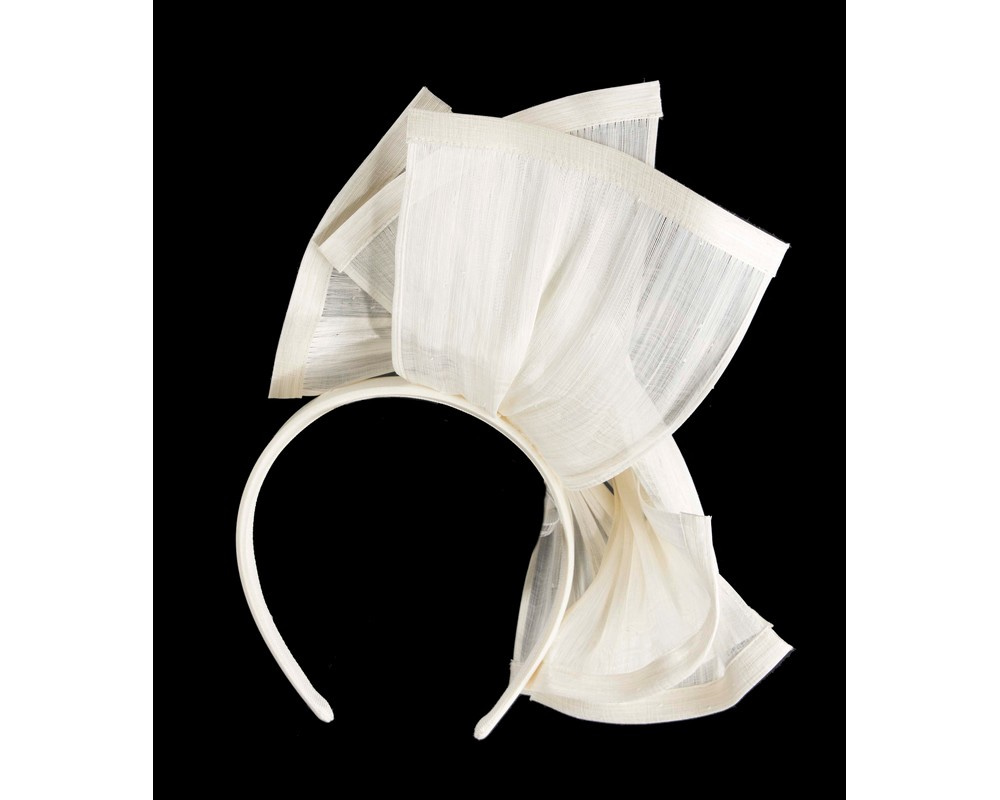 Cream twists of silk abaca fascinator by Fillies Collection - Image 4